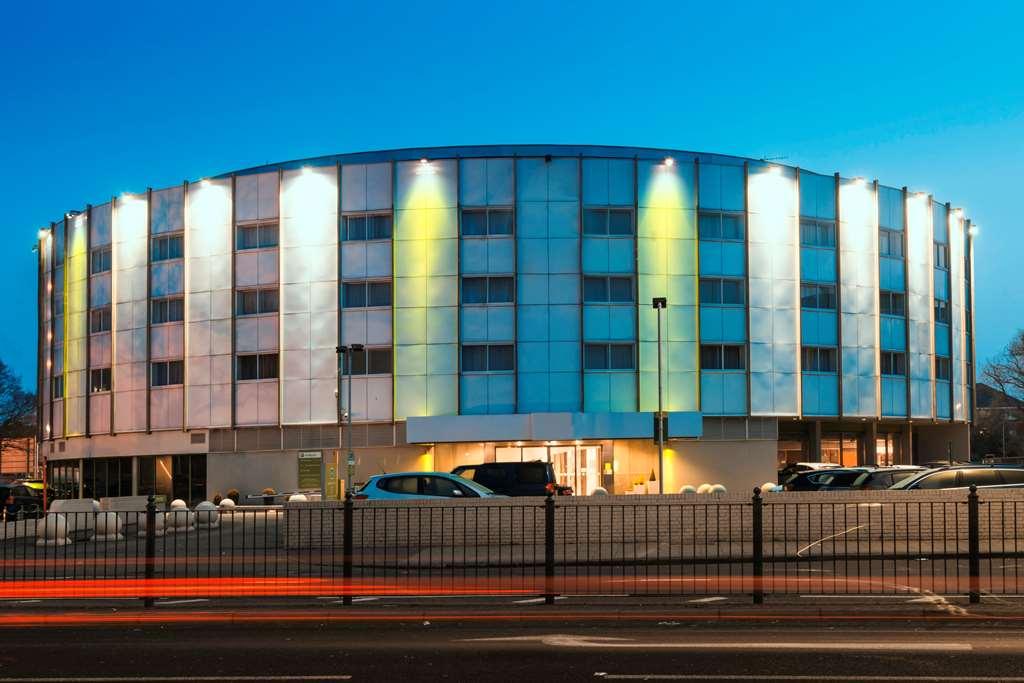 Best Western London Heathrow Ariel Hotel Hayes  Extérieur photo